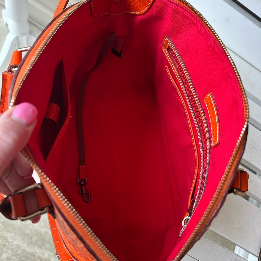 Bright orange Dooney & Bourke handbag EUC - Picture 7 of 7